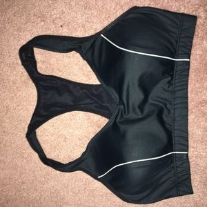 black mid support sports bra size small